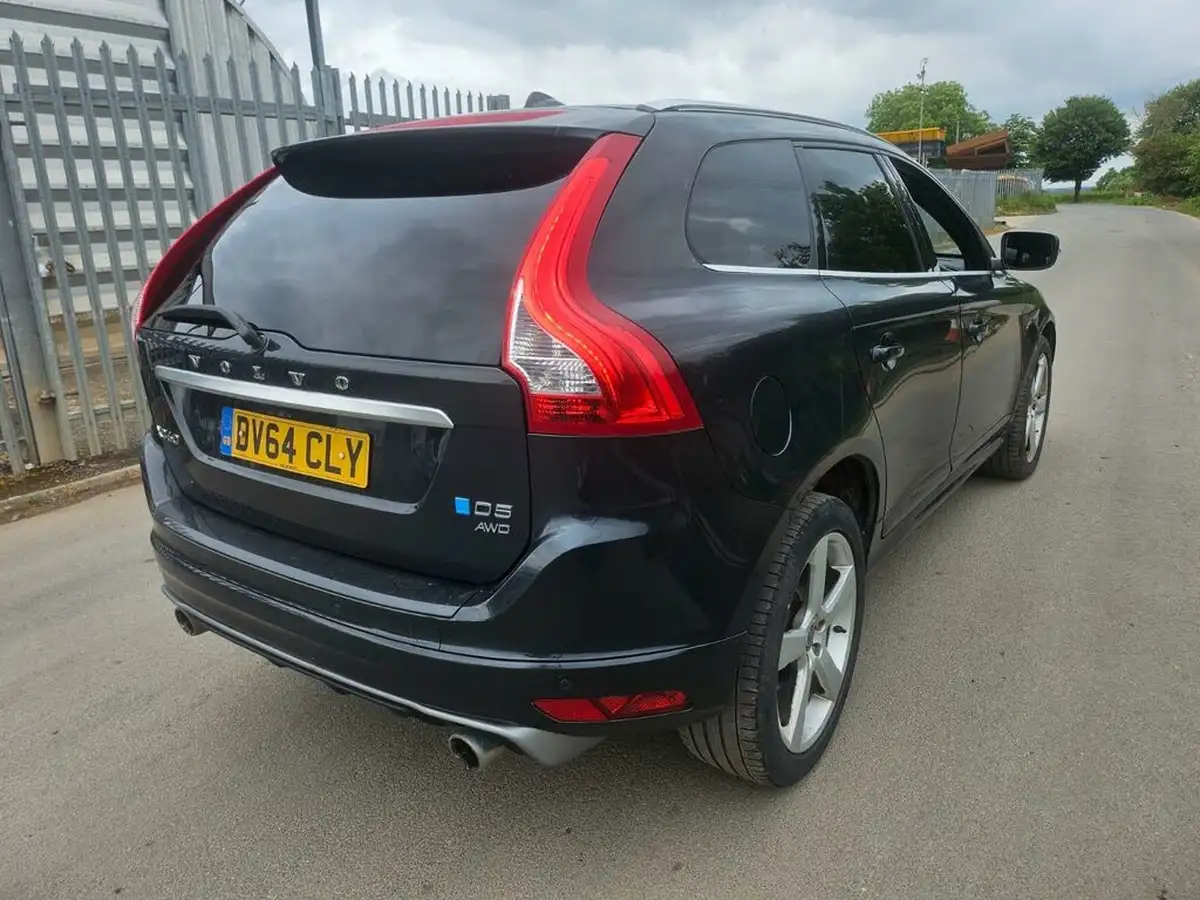 2014-volvo-xc60-24td-d5-se-lux-215bhp-ss-big-5