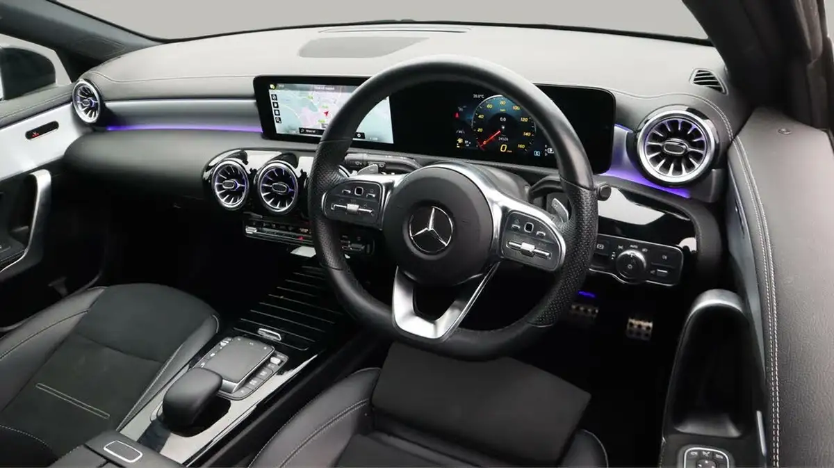 2022-mercedes-benz-a-class-13-a180-amg-line-executive-edition-hatchback-5d-7g-dct-big-9