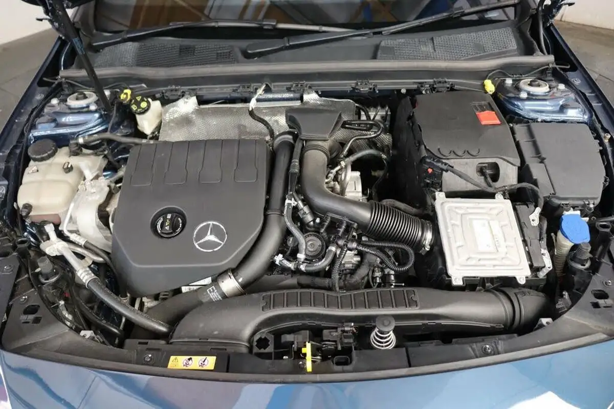 2022-mercedes-benz-a-class-13-a180-amg-line-executive-edition-hatchback-5d-7g-dct-big-14