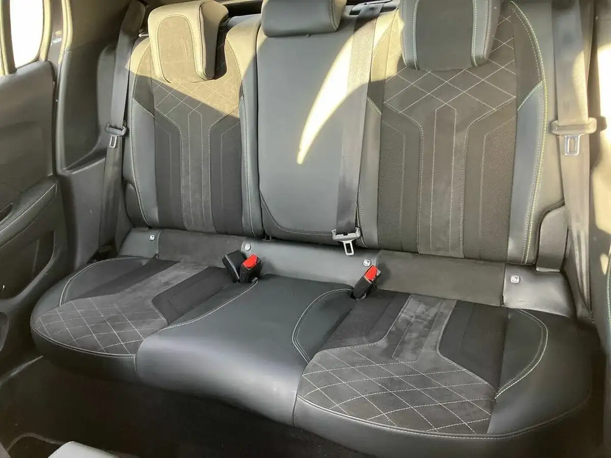 2021-peugeot-208-12-puretech-gt-premium-130bhp-eat8-big-21