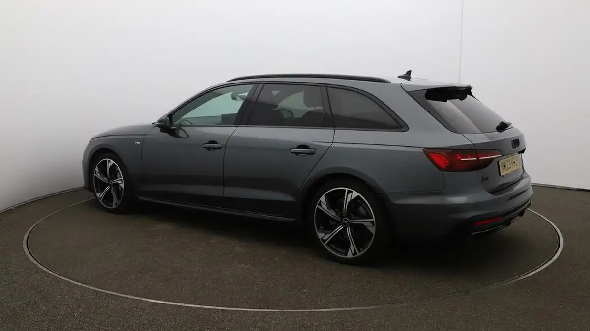 2023-audi-a4-avant-20-40-tdi-black-edition-big-34