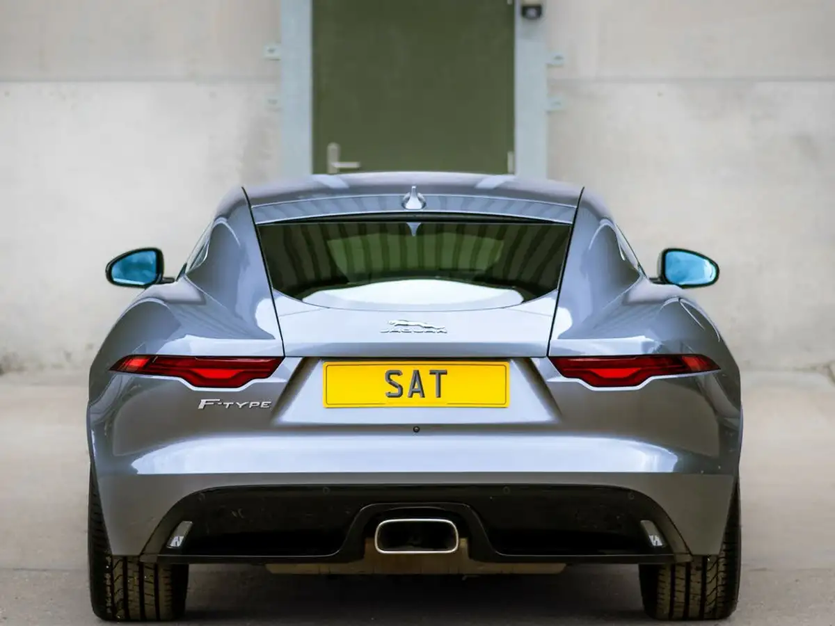 2021-jaguar-f-type-20-i4-r-dynamic-coupe-big-23