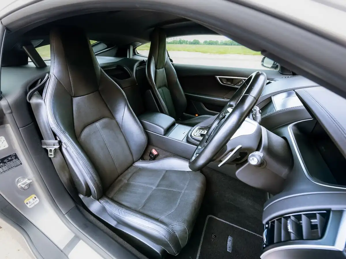 2021-jaguar-f-type-20-i4-r-dynamic-coupe-big-47