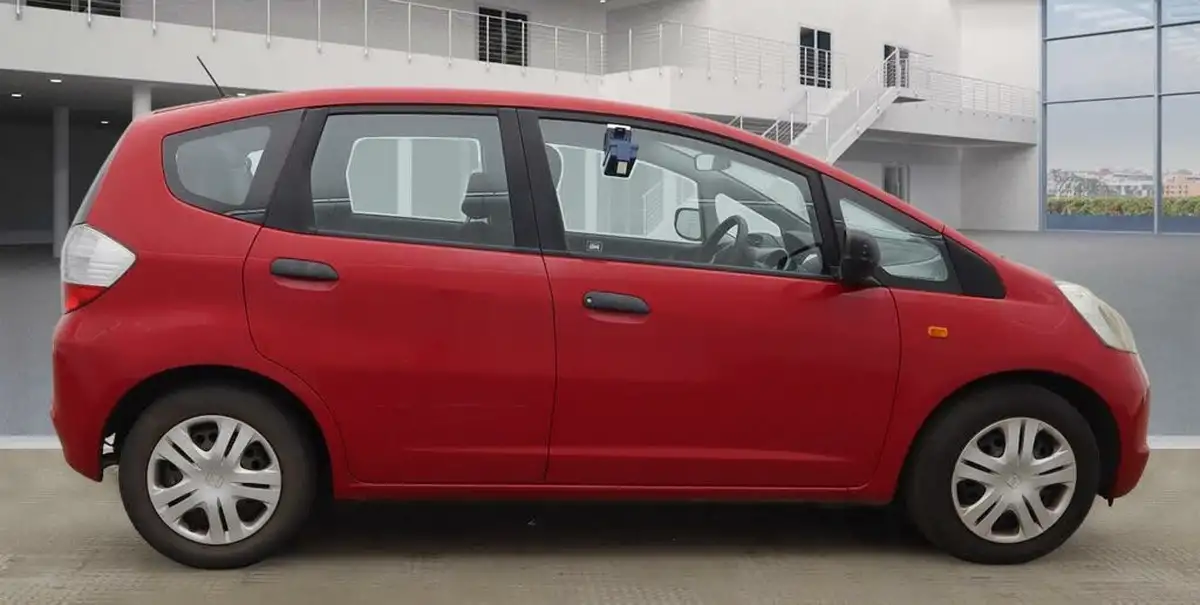 2010-honda-jazz-12-s-big-5