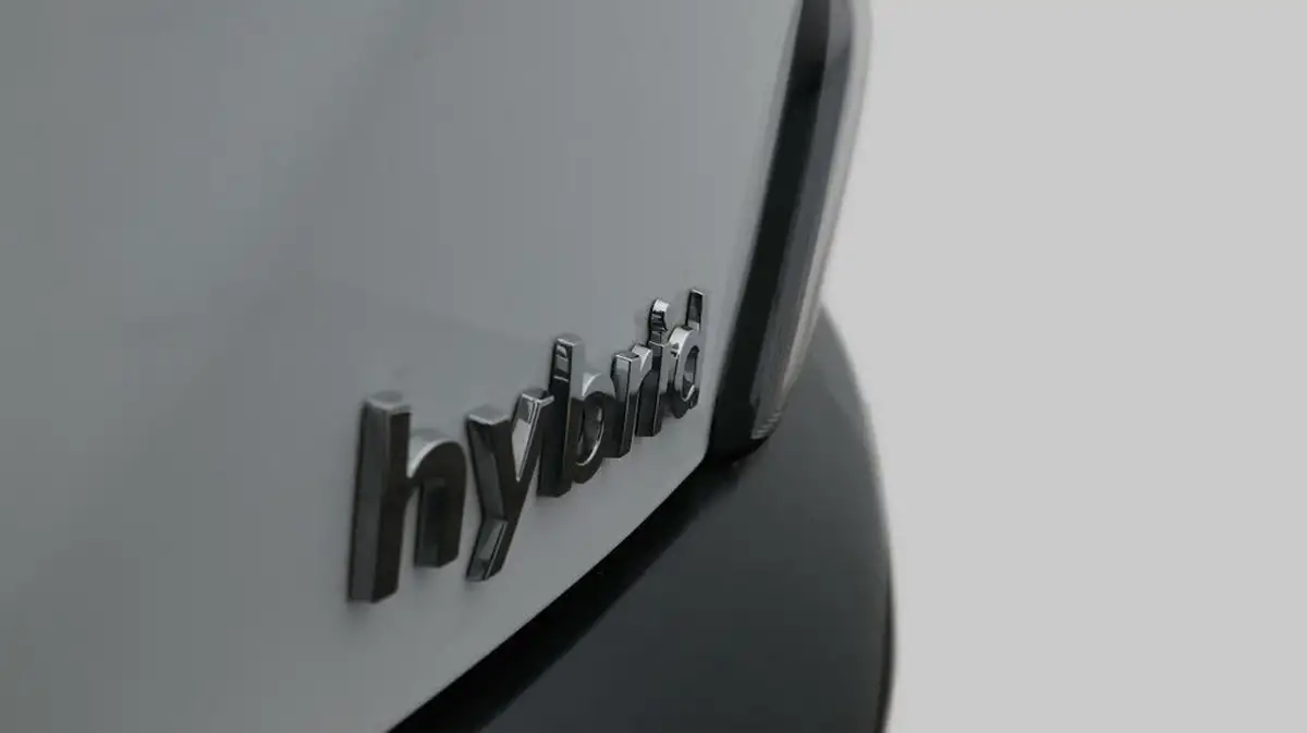 2022-hyundai-kona-16-gdi-premium-big-22