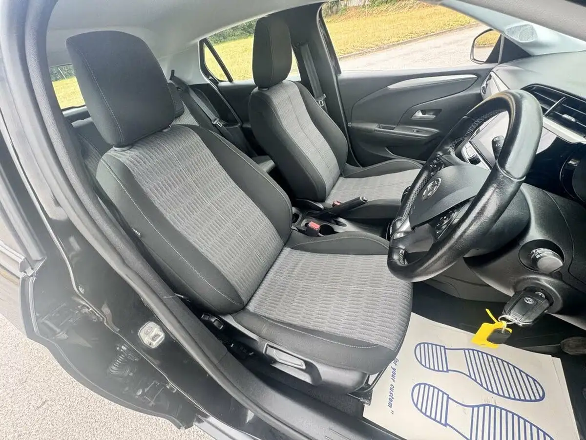 2021-vauxhall-corsa-12i-se-big-7
