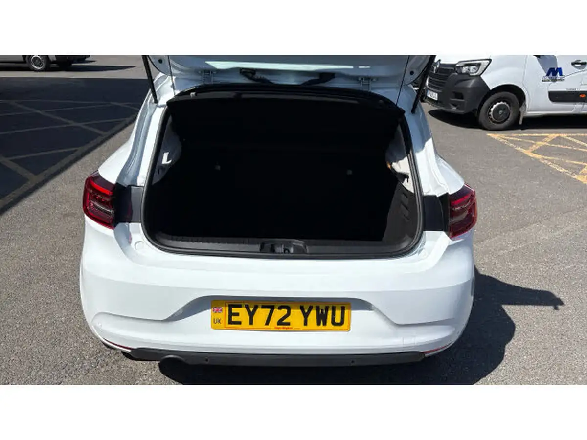 2023-renault-clio-10-tce-evolution-big-3