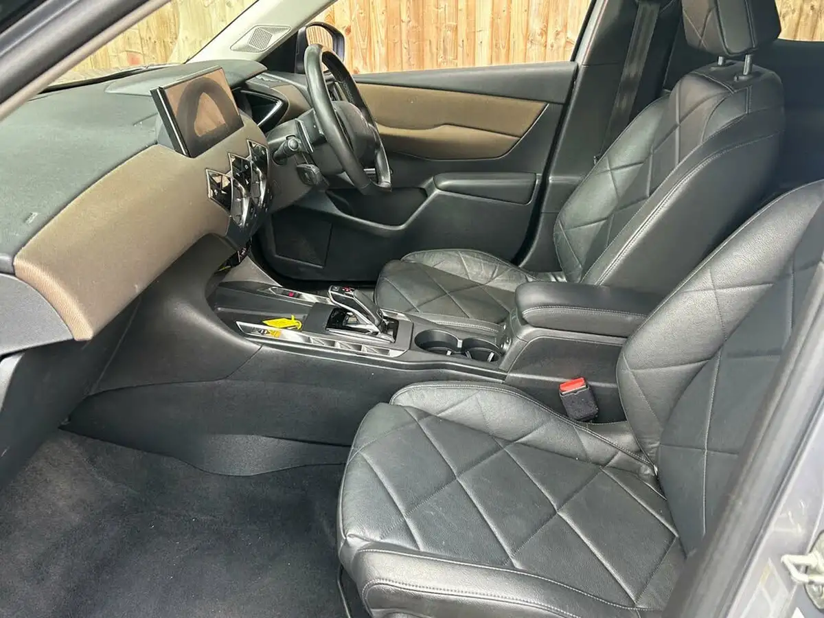 2019-ds-ds-3-crossback-12-puretech-prestige-155ps-eat8-big-25