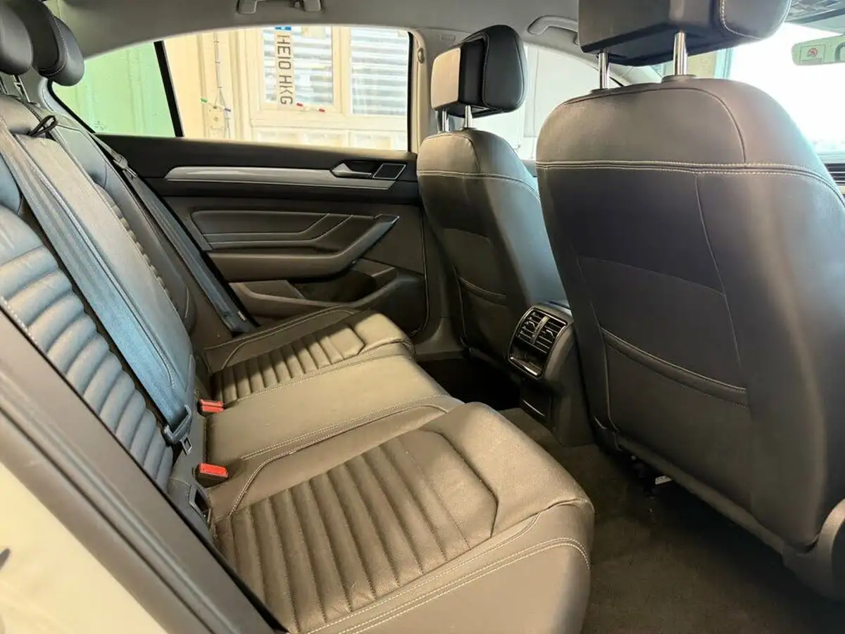 2019-volkswagen-passat-14-tsi-gte-advance-saloon-4d-big-24