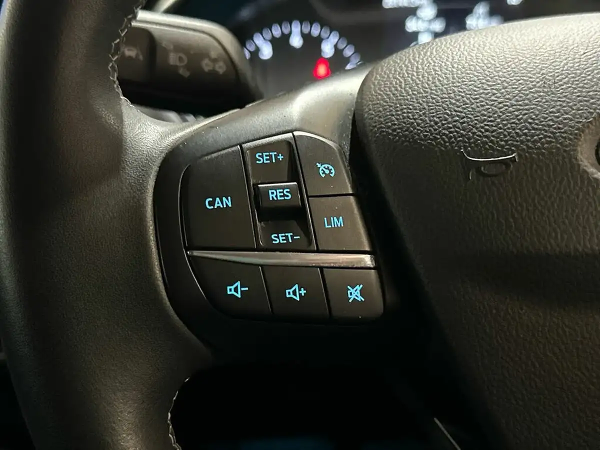 2020-ford-focus-10t-titanium-x-hatchback-auto-big-18