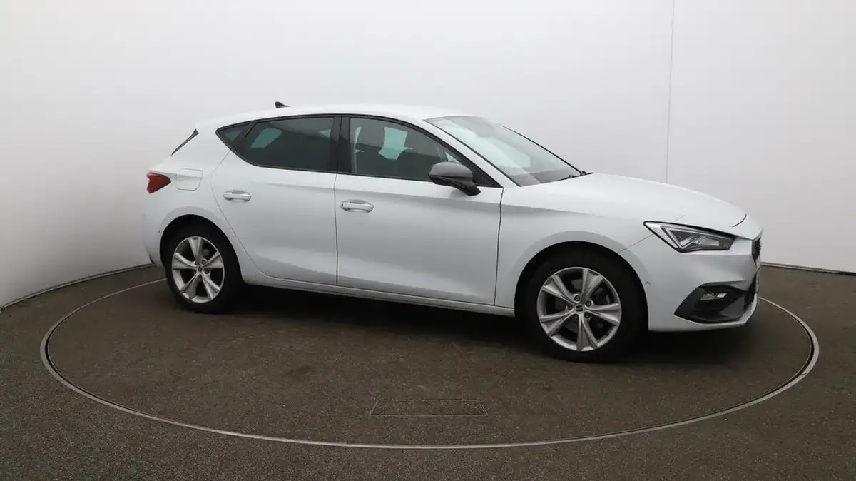 2021-seat-leon-14-e-hybrid-fr-hatchback-big-45