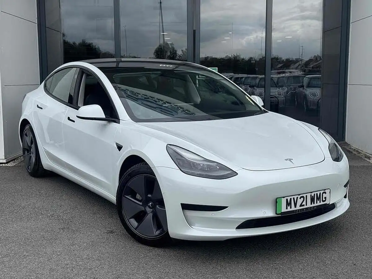 2021-tesla-model-3-e-standard-plus-big-0