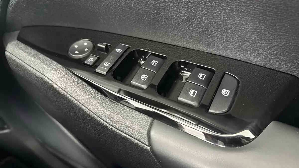 2022-kia-sportage-16-t-gdi-3-148bhp-1598cc-big-25