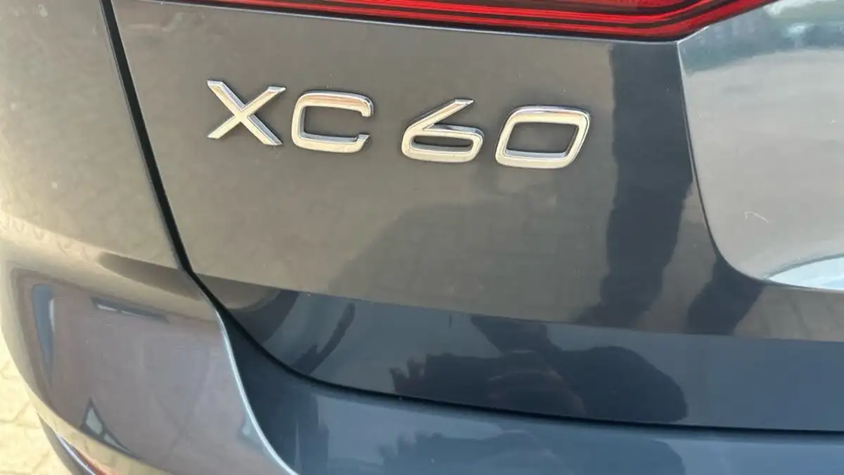 2022-volvo-xc60-20-t8-r-design-pro-455bhp-plug-in-hybrid-big-40