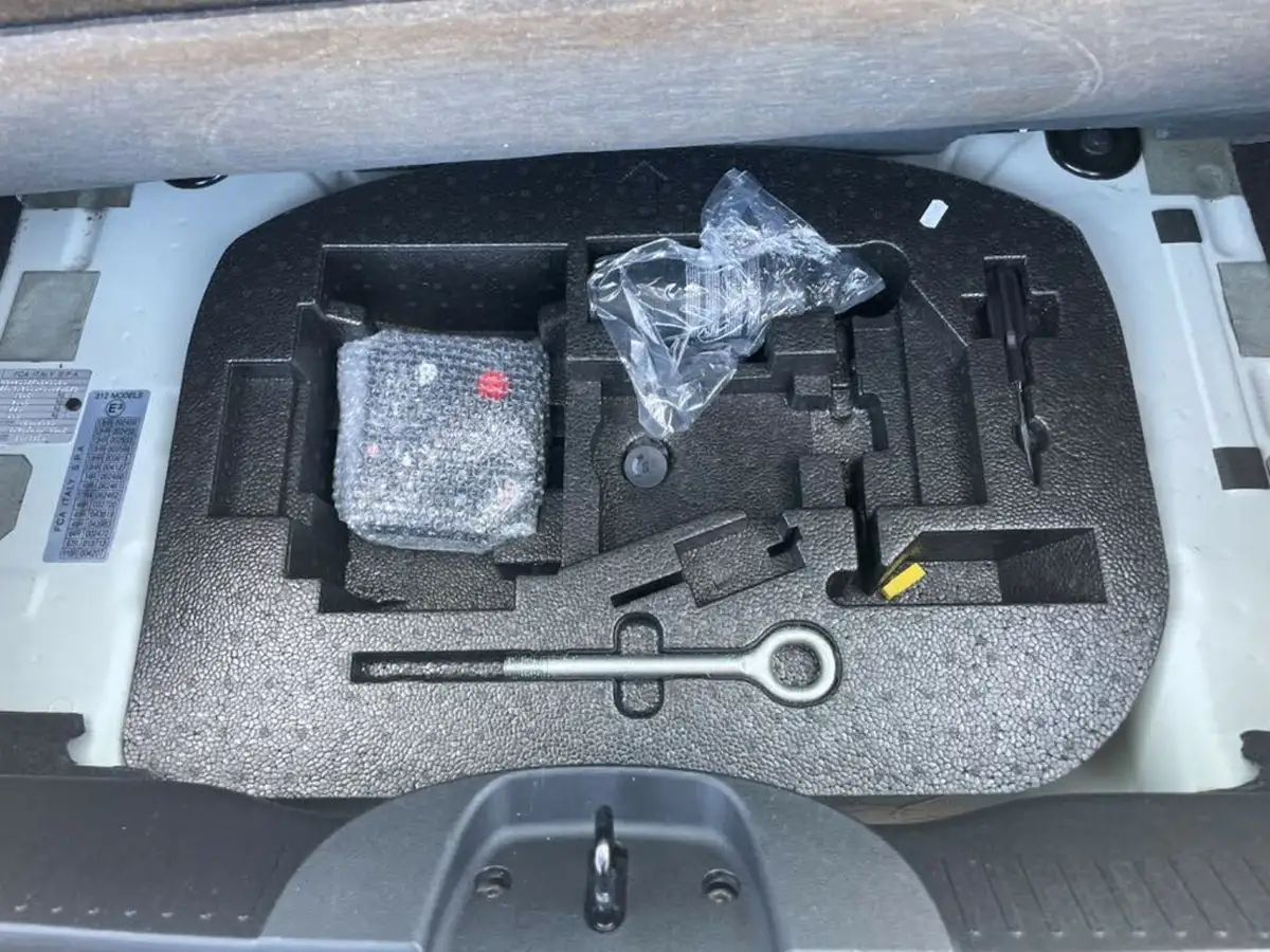 2018-fiat-500-12-lounge-big-52