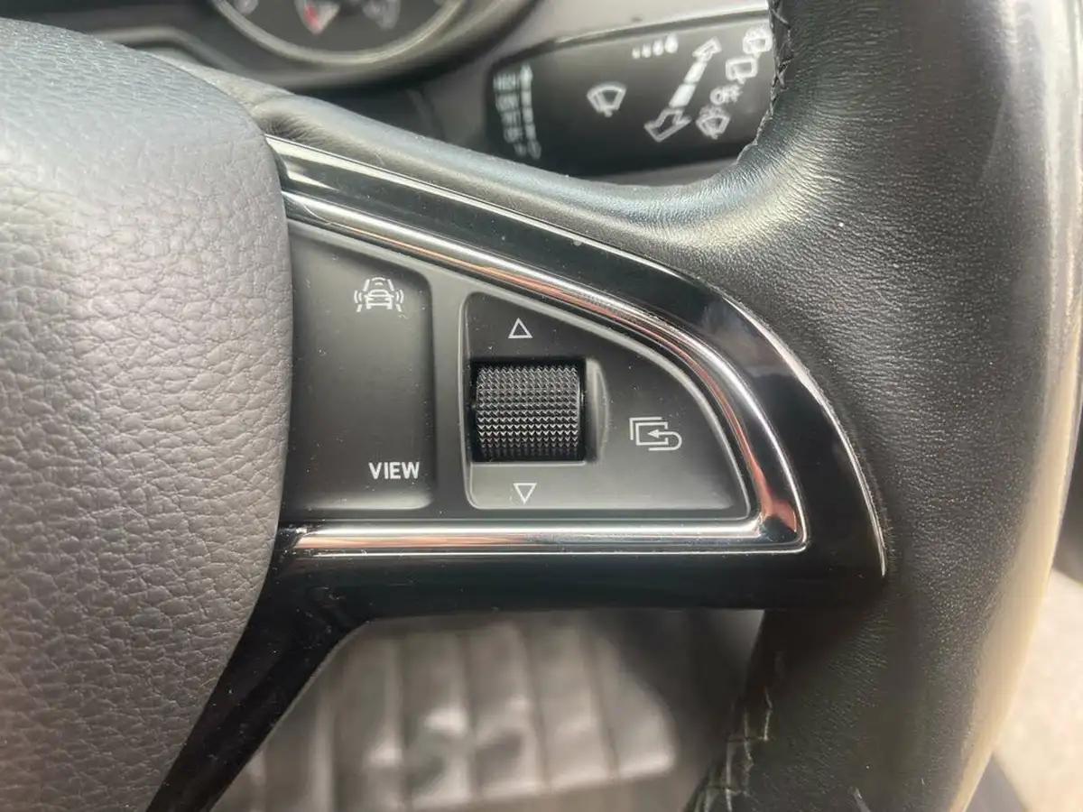 2018-skoda-octavia-16tdi-se-scr-estate-dsg-big-19