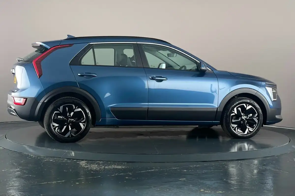 2023-kia-e-niro-ev-2-64-big-49