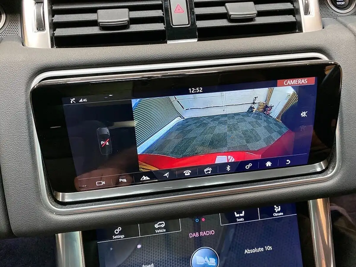 2019-land-rover-range-rover-sport-30-sdv6-hse-big-38