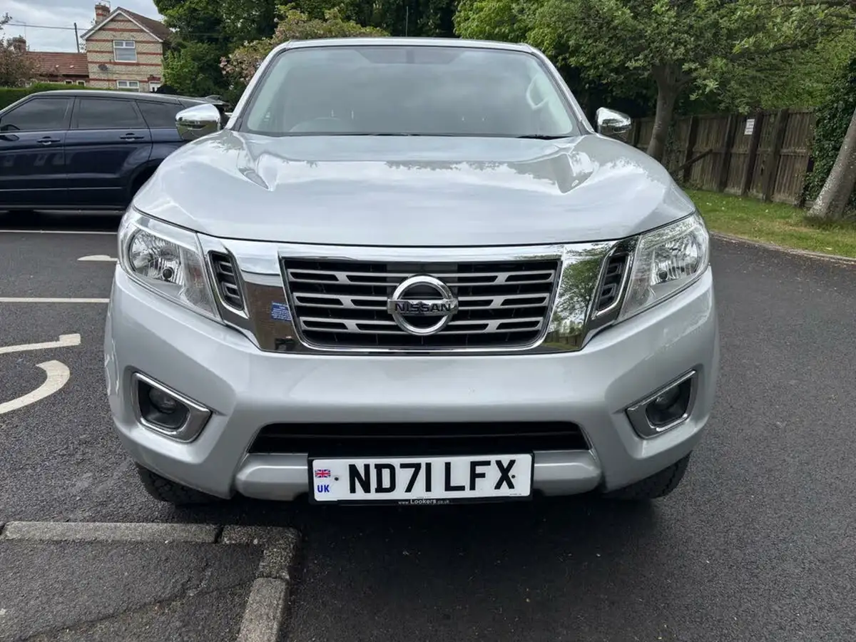 2021-nissan-navara-23dci-tt-n-connecta-8-navi-auto-big-1