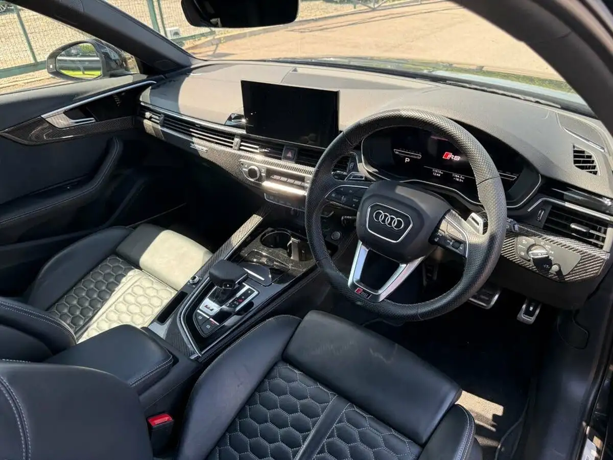 2024-audi-rs4-avant-29-tfsi-carbon-black-big-20