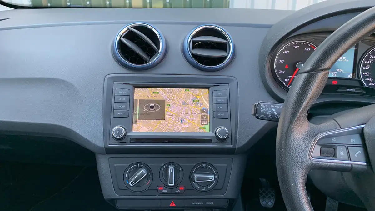 2015-seat-ibiza-12-tsi-connect-sportcoupe-3d-big-9