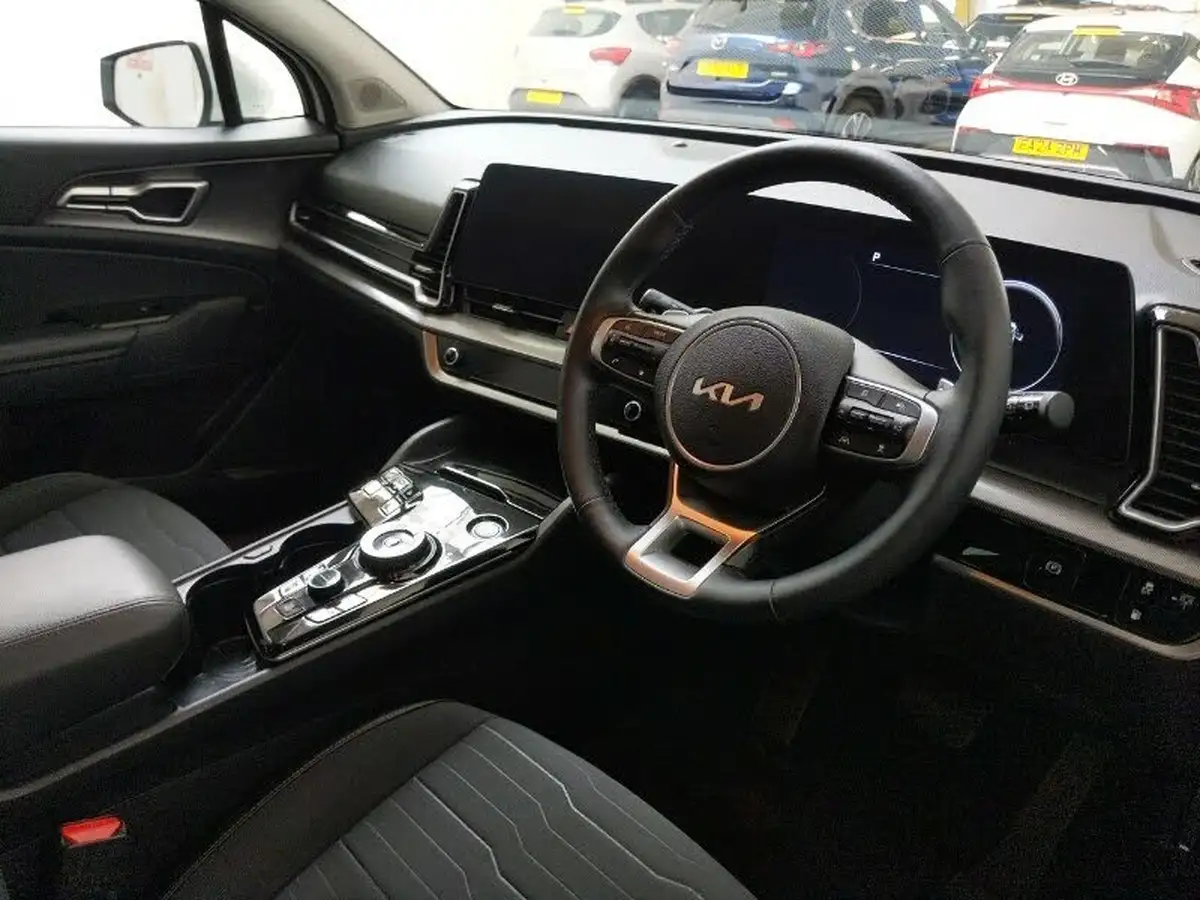 2024-kia-sportage-16-t-gdi-3-261bhp-awd-phev-auto-big-10