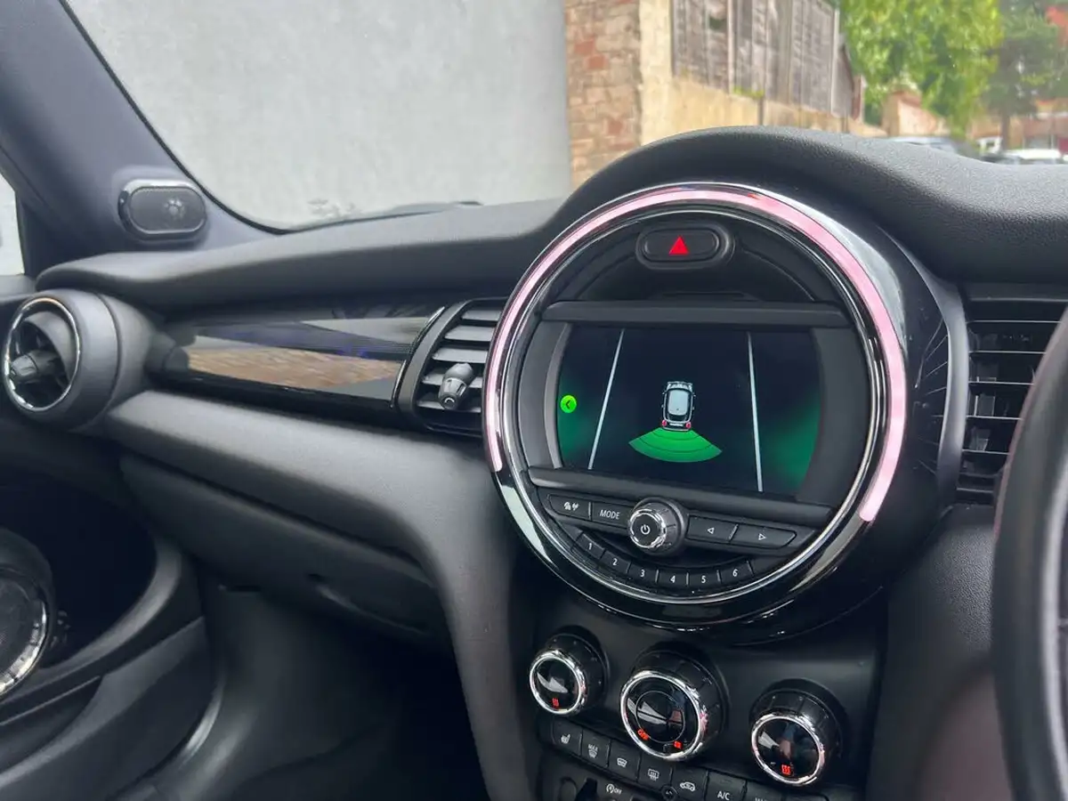2019-mini-cooper-20-cooper-s-exclusive-189bhp-hatchback-3d-auto-big-24
