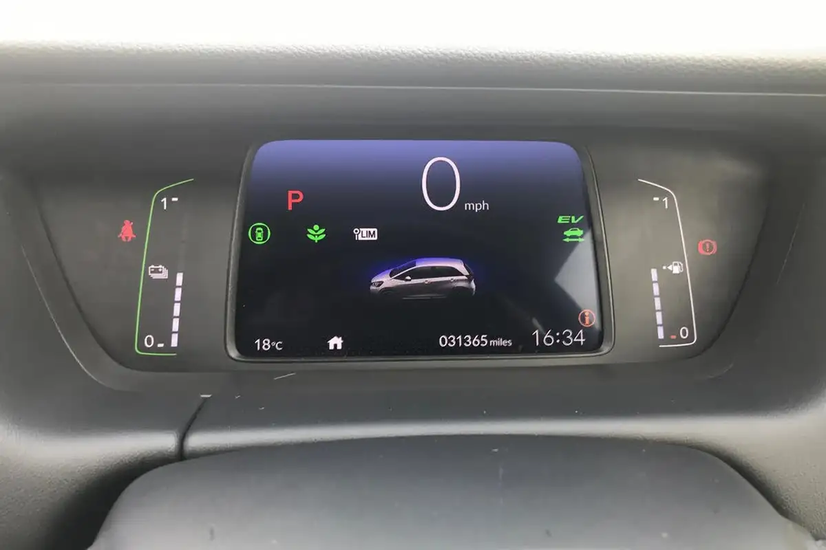 2022-honda-jazz-15-i-mmd-sr-109ps-big-10