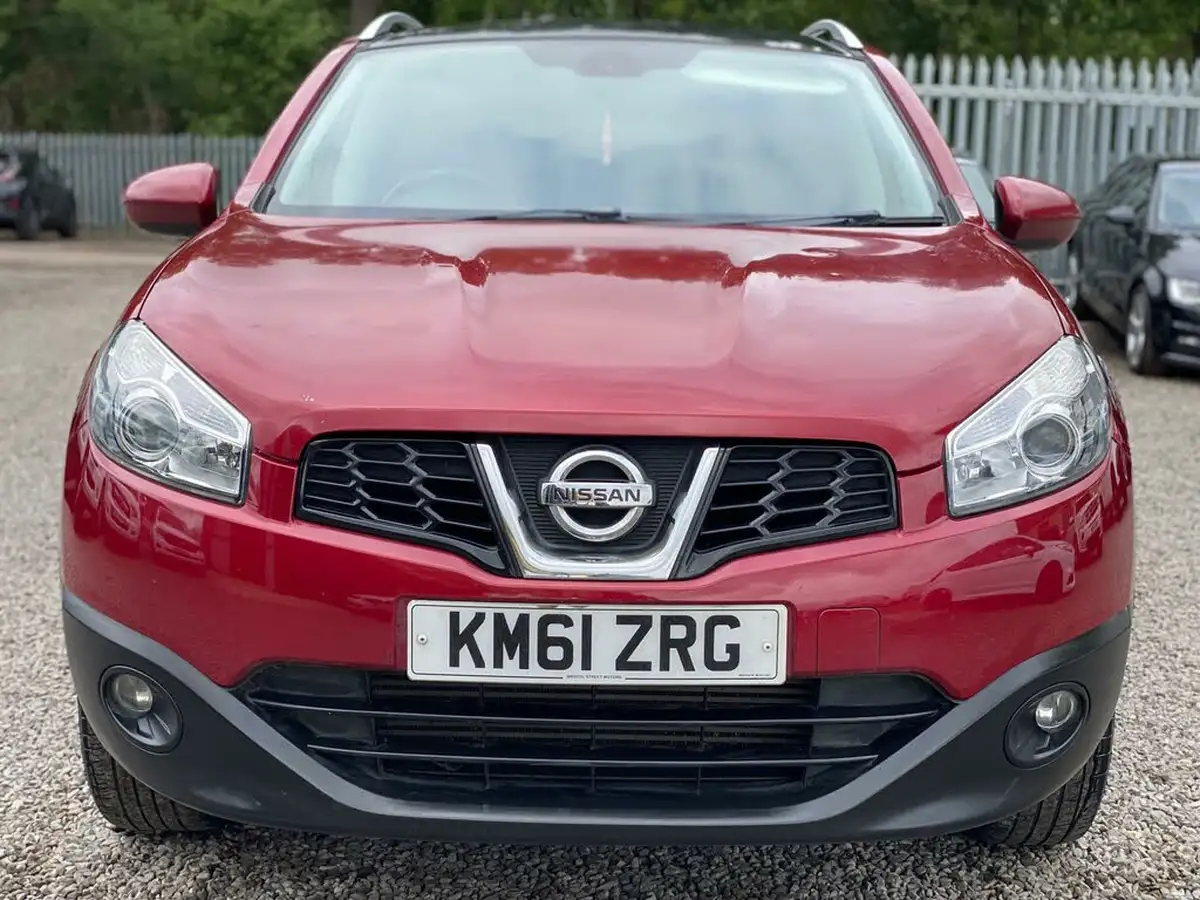 2012-nissan-qashqai-15td-n-tec-big-11