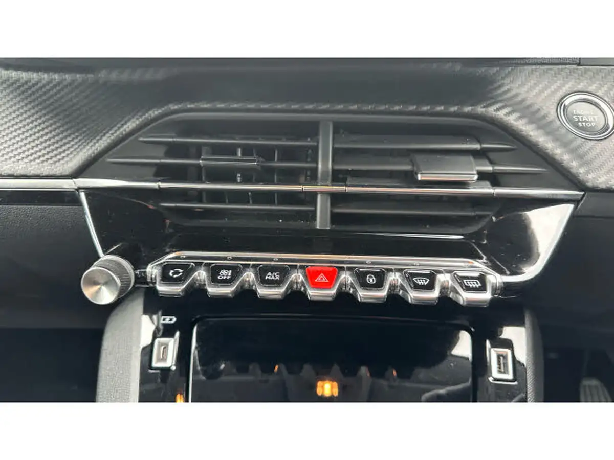 2021-peugeot-208-12-puretech-allure-100bhp-big-29