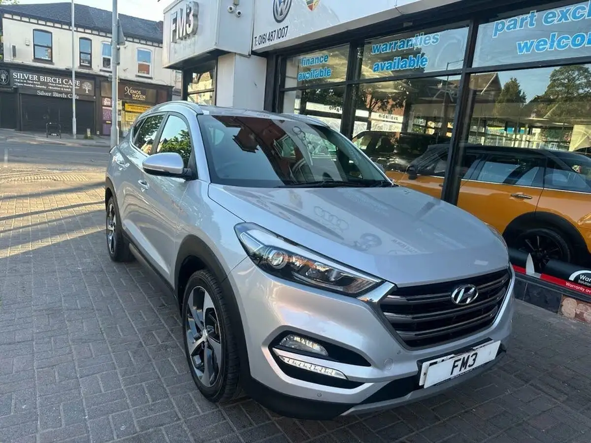 2016-hyundai-tucson-20crdi-premium-136ps-auto-big-1