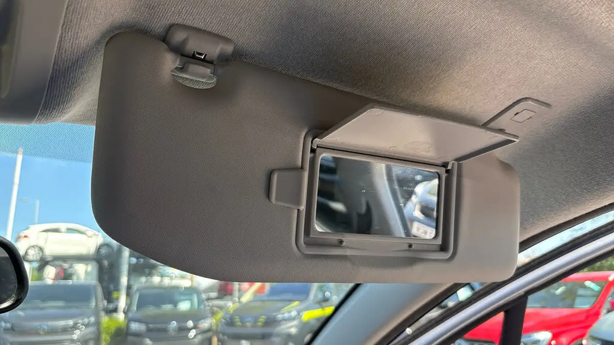 2018-citroen-c3-12-puretech-flair-110ps-ss-eat6-big-33