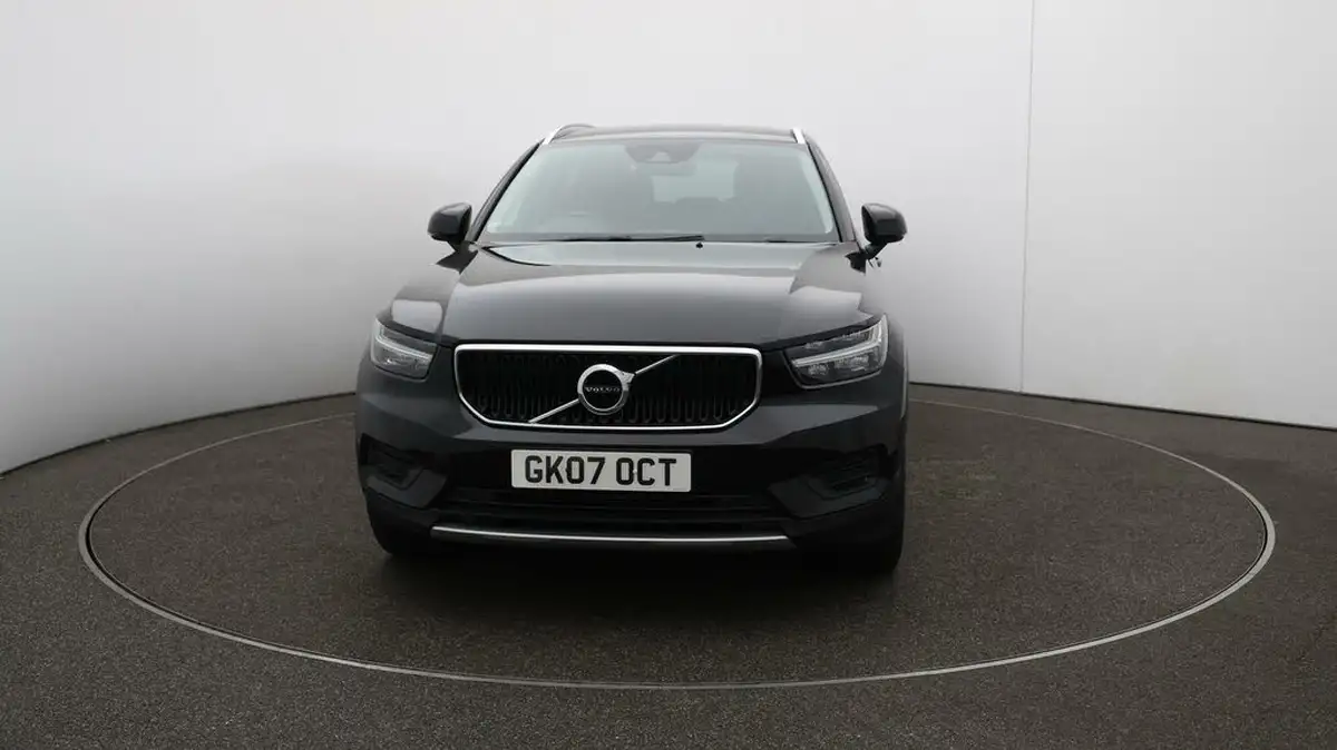 2019-volvo-xc40-20td-d3-momentum-big-38