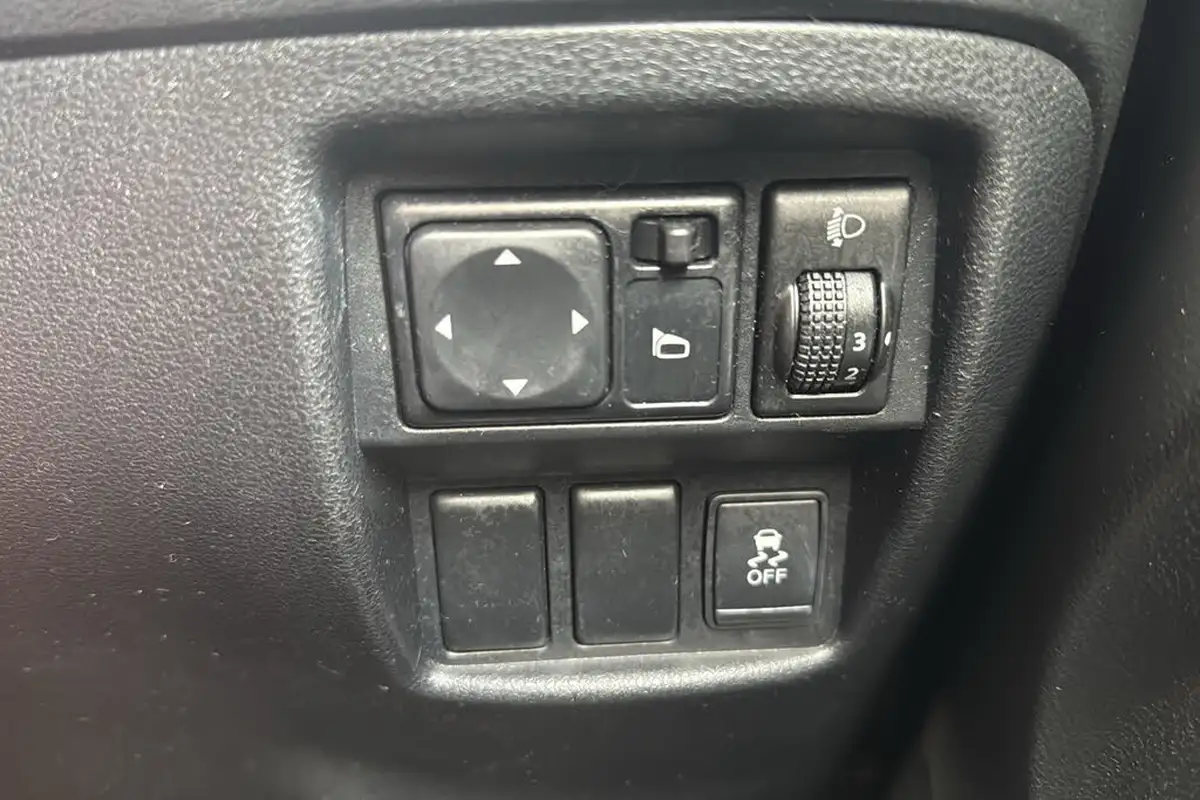 2012-nissan-juke-16-acenta-cvt-big-29