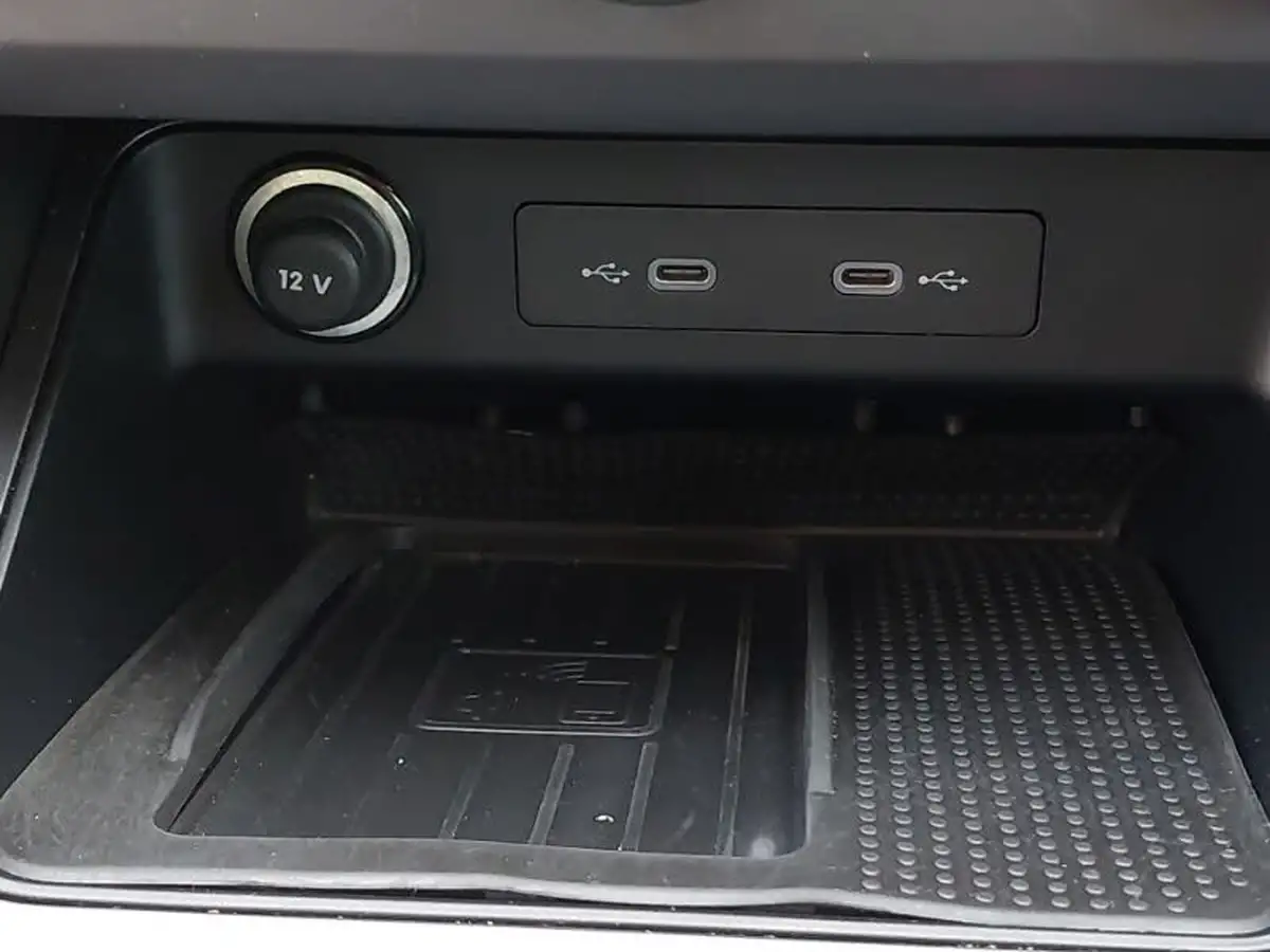 2024-cupra-ateca-15-ecotsi-v2-big-13