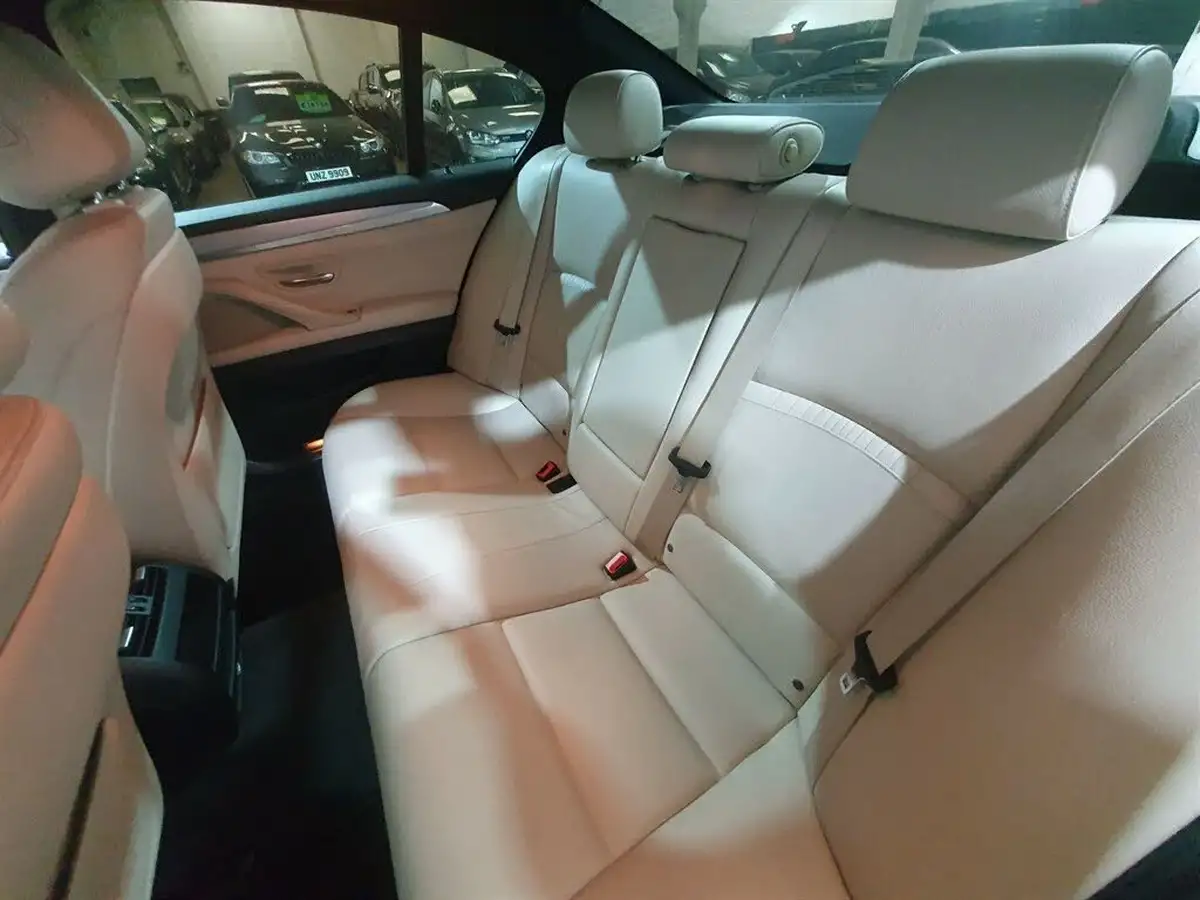 2015-bmw-5-series-30td-535d-m-sport-saloon-4d-big-14