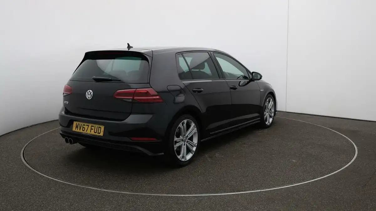 2017-volkswagen-golf-20tdi-gtd-ss-hatchback-5d-dsg-big-48