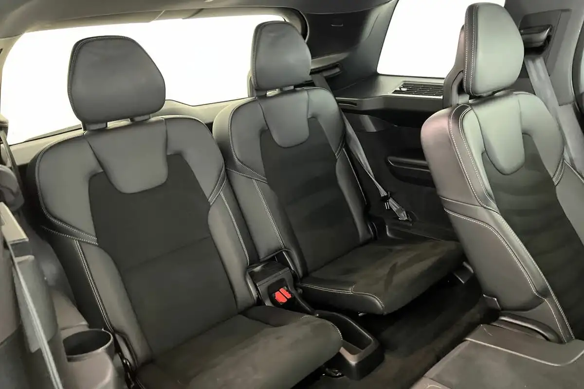 2022-volvo-xc90-20td-b5-r-design-big-29