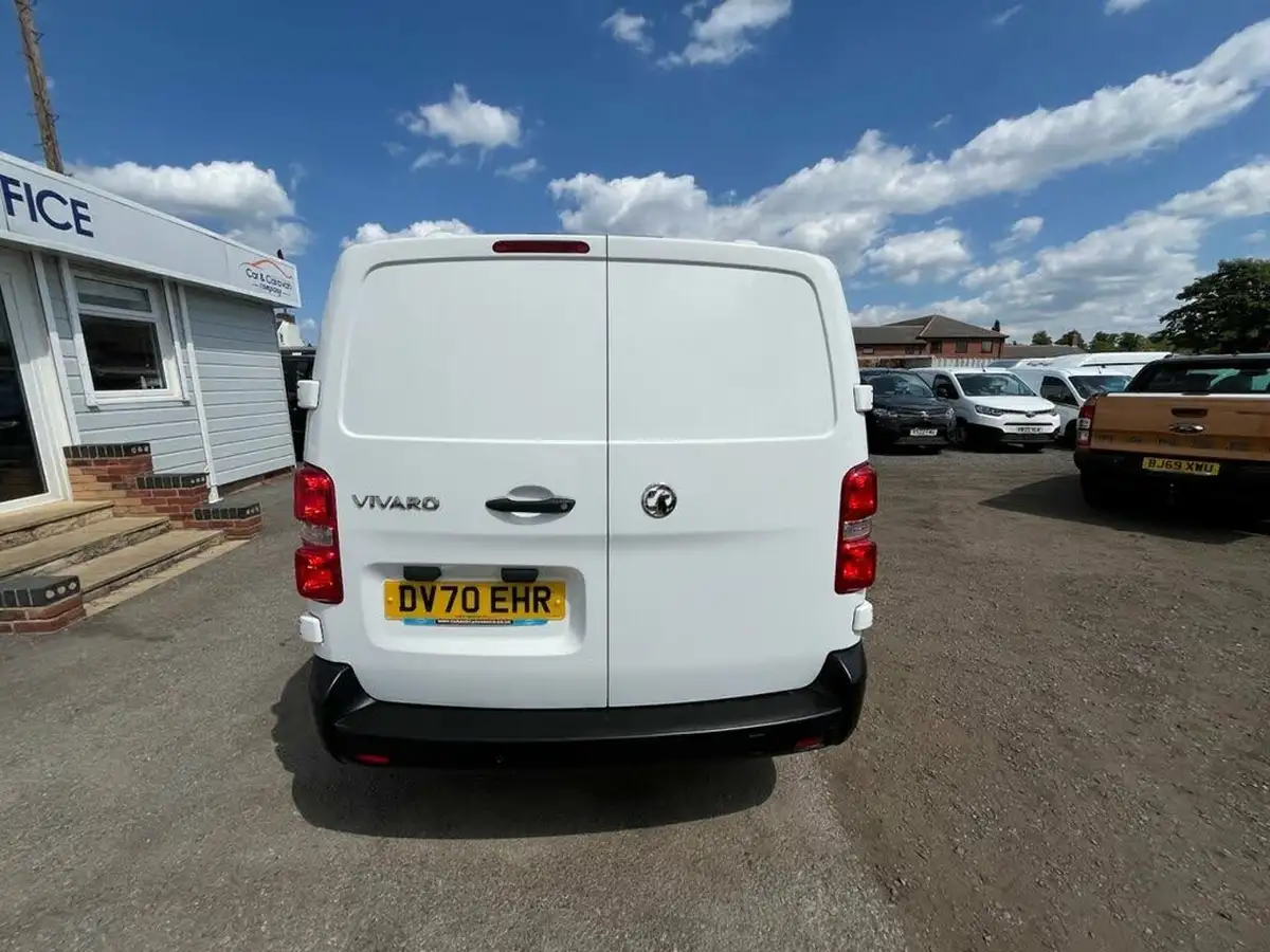 2020-vauxhall-vivaro-20td-3100-l2h1-dynamic-big-9