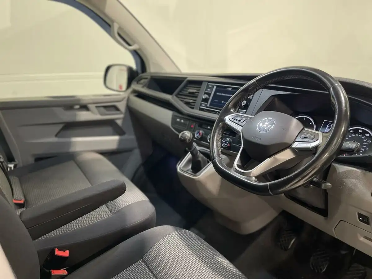 2022-volkswagen-transporter-20tdi-t30-highline-bmt-swb-150pseu6d-panel-van-big-9