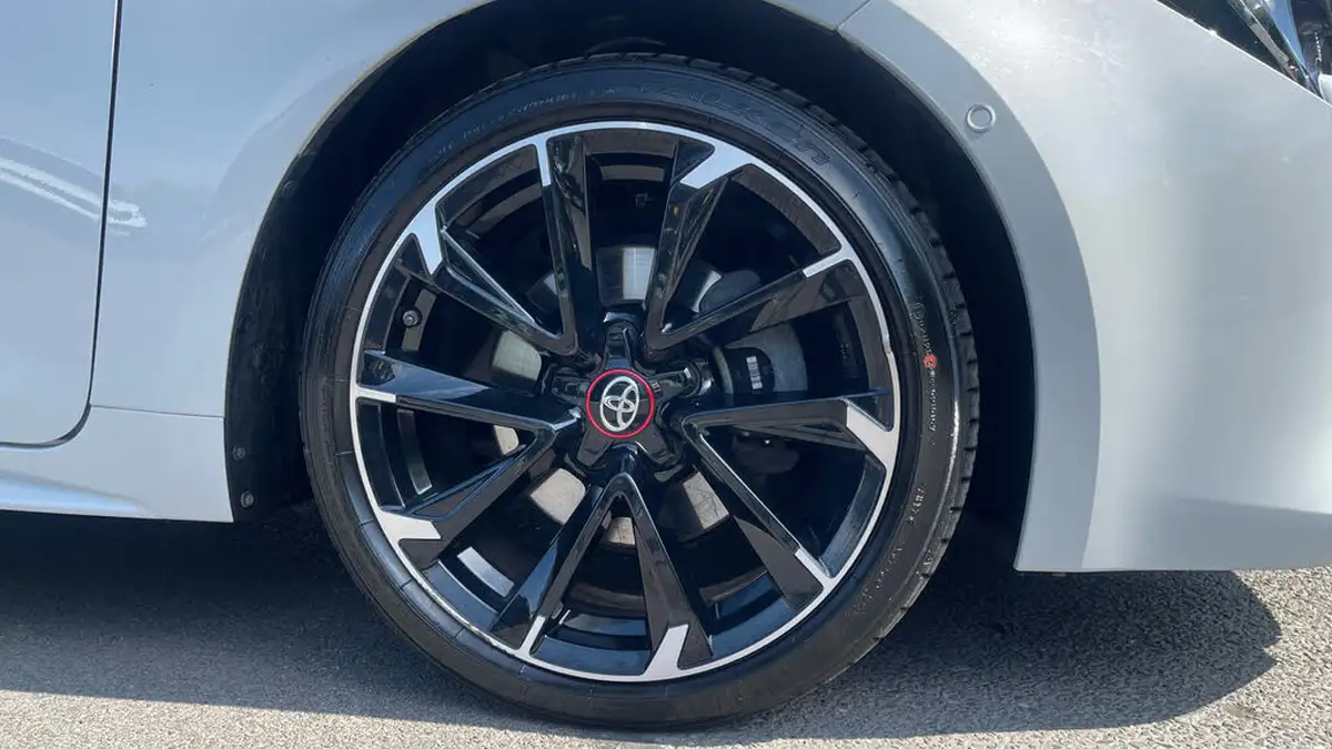 2020-toyota-corolla-20-vvt-i-gr-sport-spare-wheel-hatchback-big-19