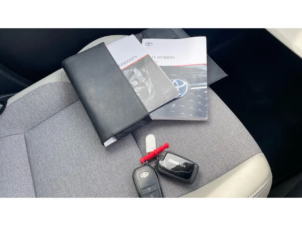 2021-toyota-yaris-15-vvt-i-excel-big-18