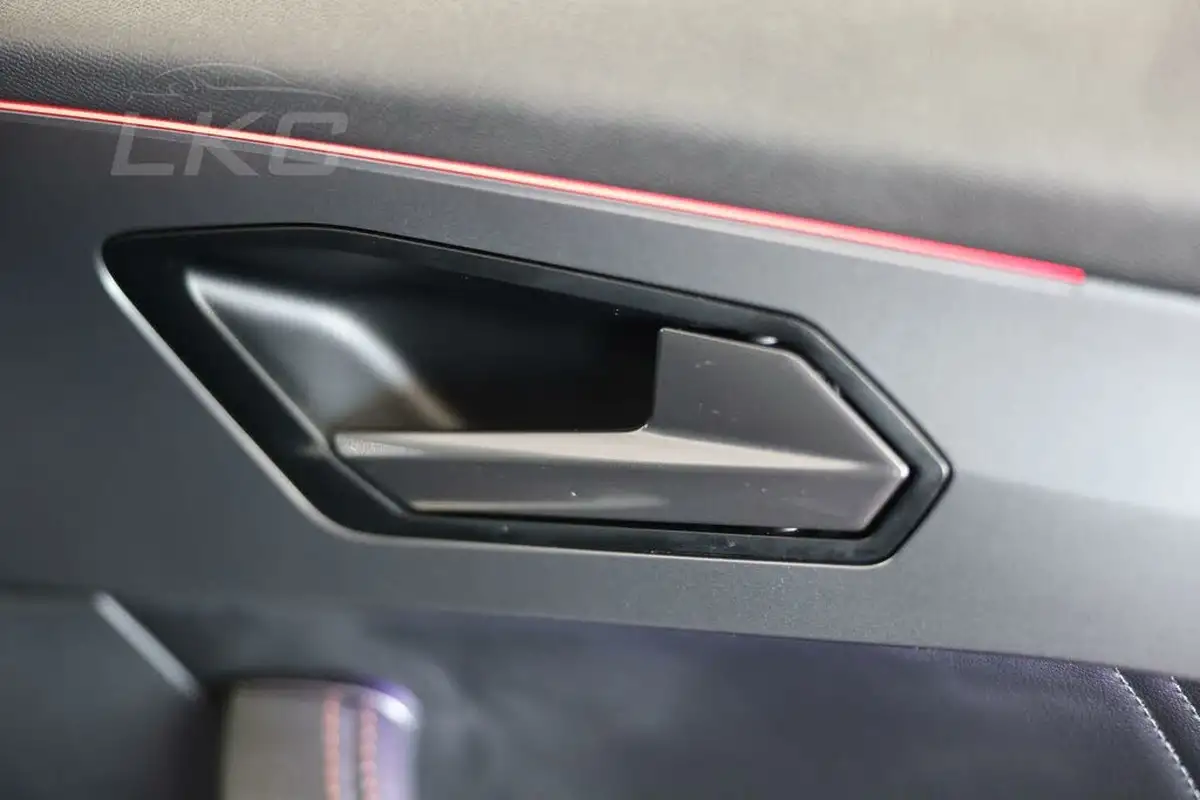 2024-cupra-formentor-20-tsi-v2-big-16