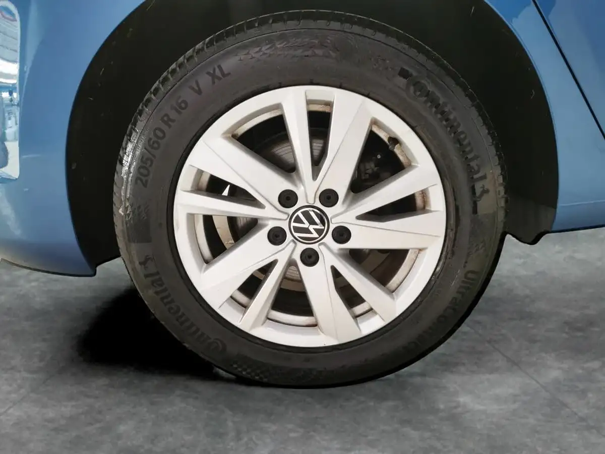 2021-volkswagen-touran-15-tsi-se-dsg-big-30
