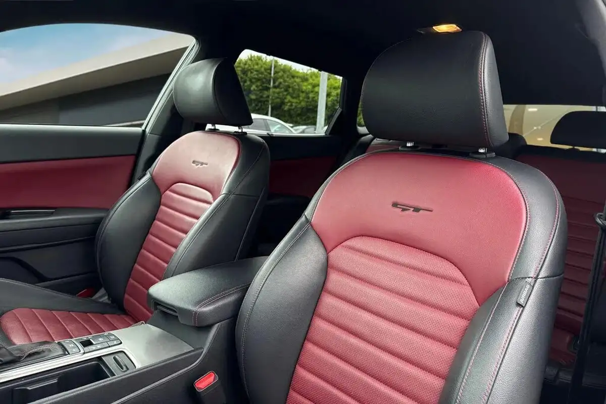 2018-kia-optima-20-t-gdi-gt-big-15