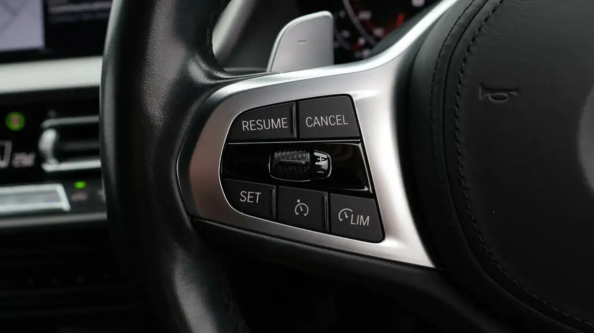 2021-bmw-1-series-20-m135i-xdrive-big-23