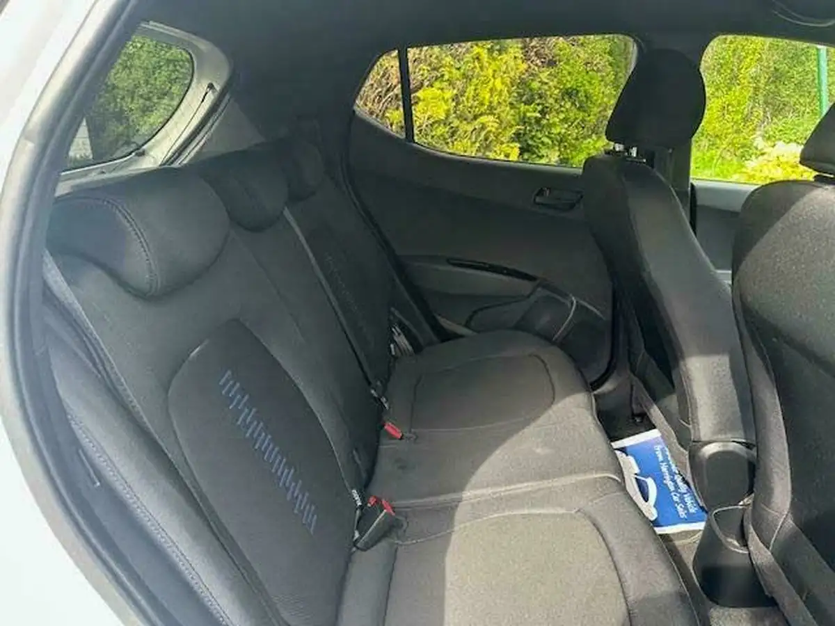 2018-hyundai-i10-10-go-se-67ps-big-13