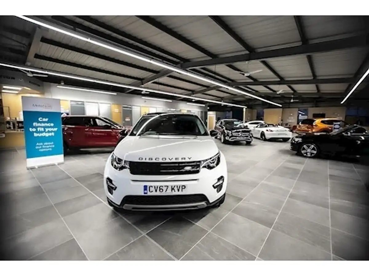 2019-ford-focus-15-zetec-95ps-ss-hatchback-big-40