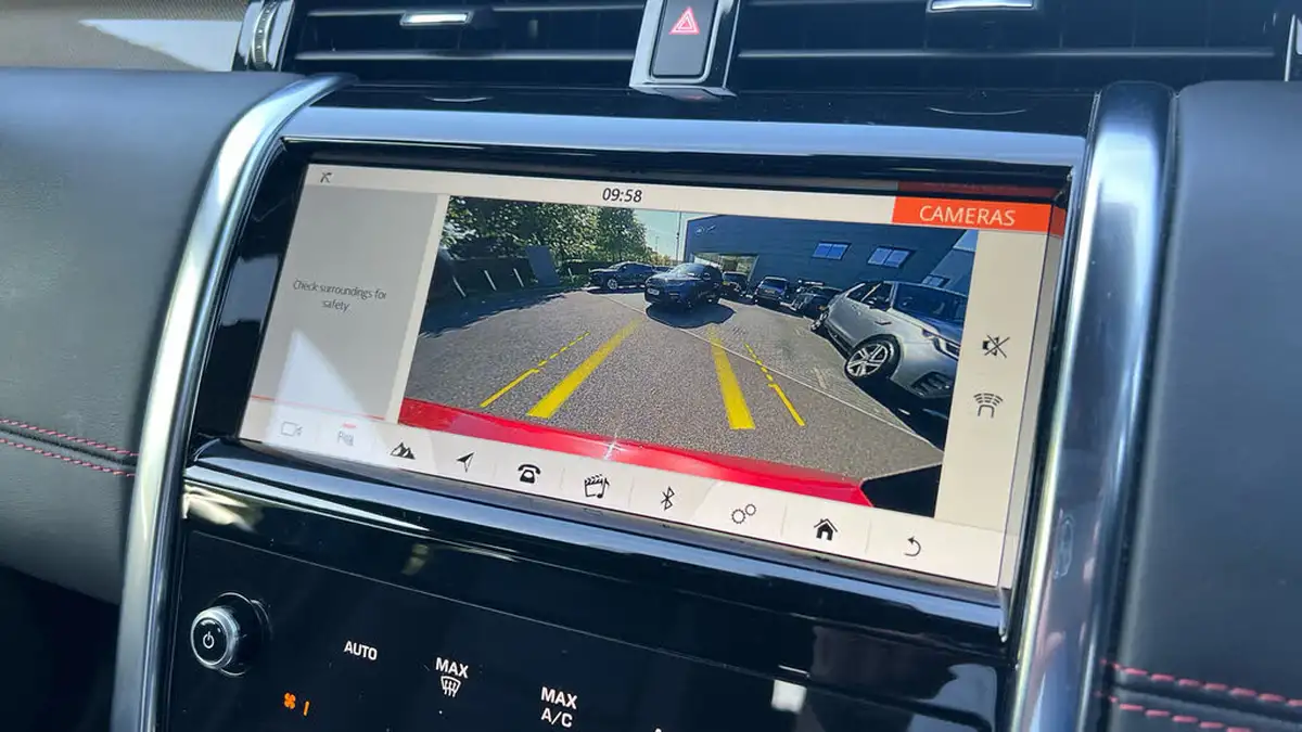 2020-land-rover-discovery-sport-20-d180-r-dynamic-hse-big-11