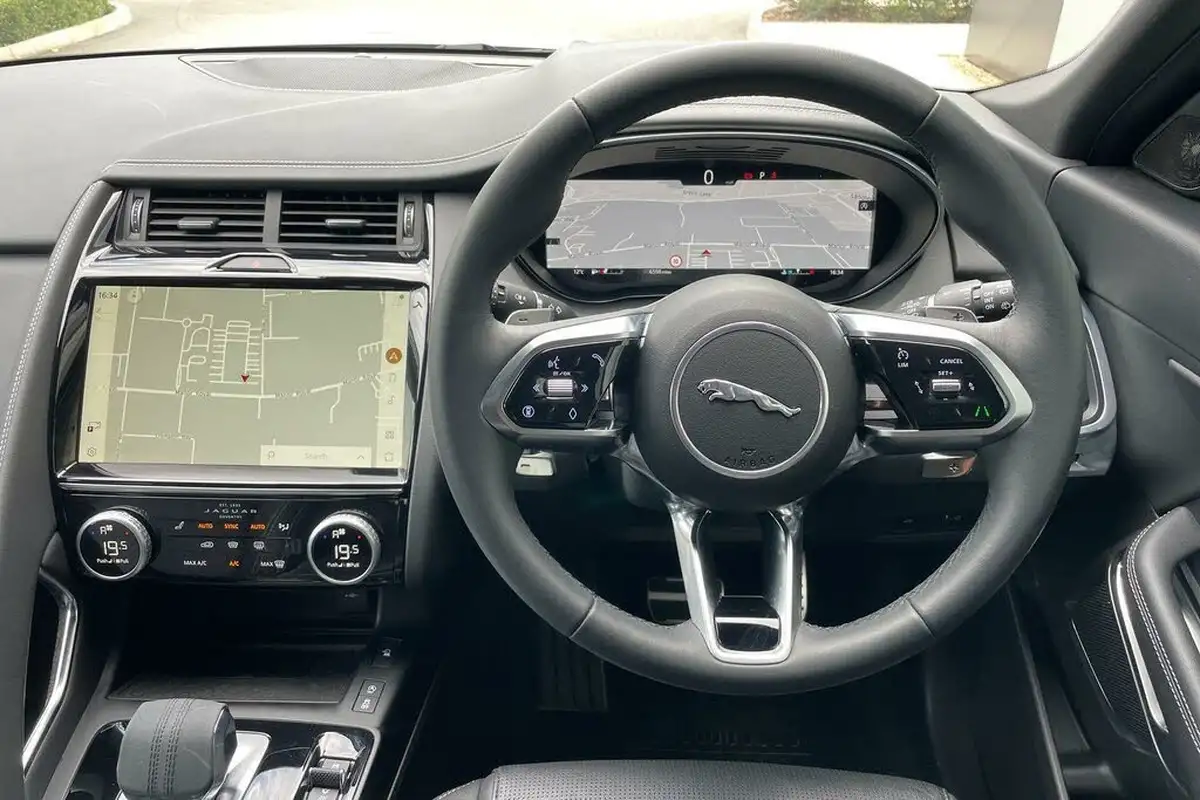 2024-jaguar-e-pace-20-d200-r-dynamic-se-black-big-23